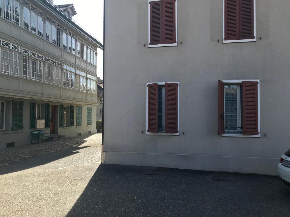 Simple Studio 36M2 In The Center Of Burgdorf Private Parking Small Bathroom Buitenkant foto