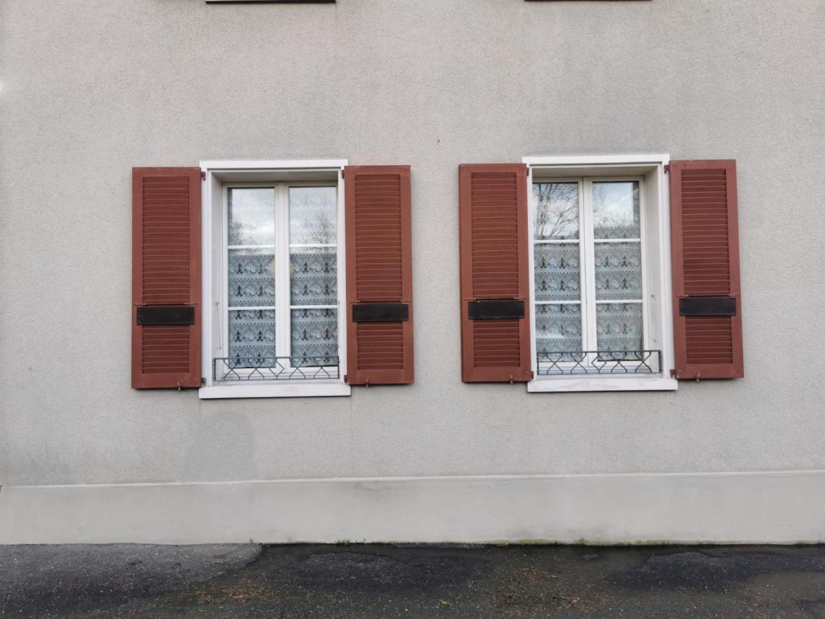 Simple Studio 36M2 In The Center Of Burgdorf Private Parking Small Bathroom Buitenkant foto